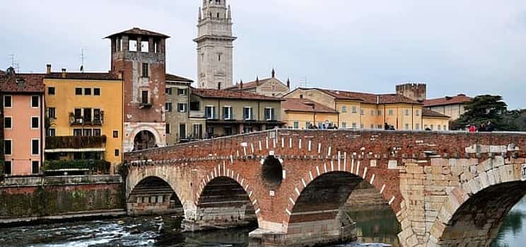 Photo 1 Private Transfer From Milan To Verona, 2 Hour Stop in Bergamo