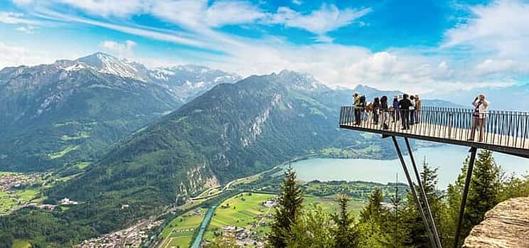 Photo 1 Private direct transfer from Zurich to Interlaken