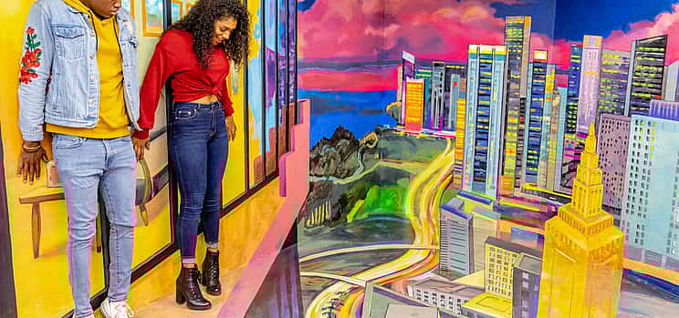 Photo 1 Dubai Museum of Illusions Tickets