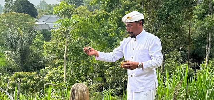 Фото 1 Sacred Bali Purification: Spiritual Journey with Mangku Jati