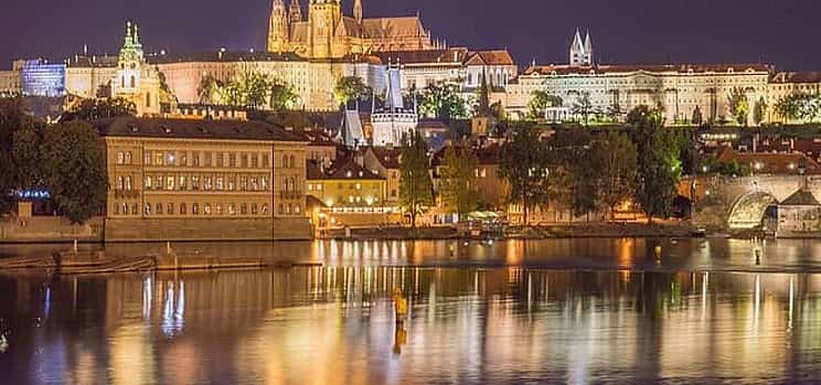 Photo 1 Private Transfer from Passau to Prague with 2 Hours Sightseeing of Local Driver