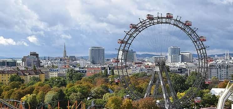 Photo 1 Private Transfer from Budapest to Vienna with 2h of Sightseeing