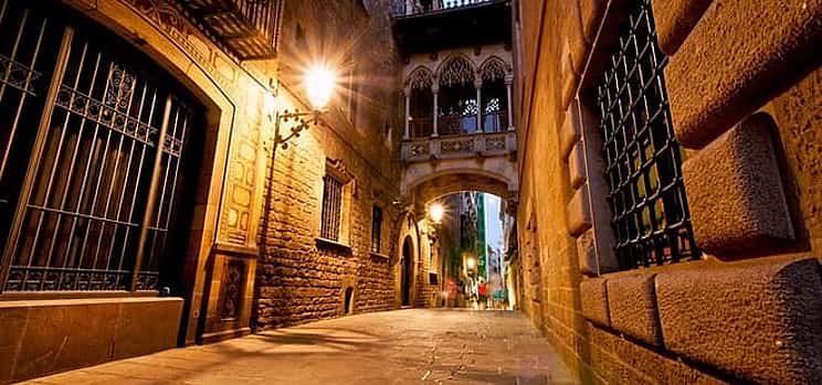 Zdjęcie 1 Barcelona: Ghosts of the Gothic Quarter Self-Guided Puzzle Game