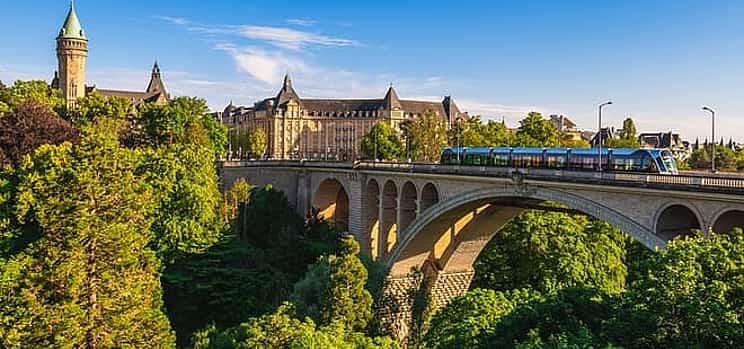 Photo 1 Private direct holiday taxi from Brussels to Luxembourg 