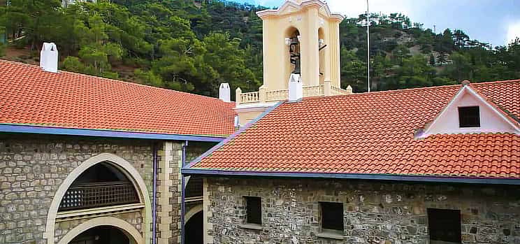 Foto 1 <p>Private Tour in die Troodos-Berge, zum Kykkos-Kloster, nach Omodos und zu einem Weingut ab Limassol</p>