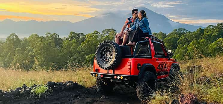 Foto 1 Excursión en jeep al amanecer en el monte Batur