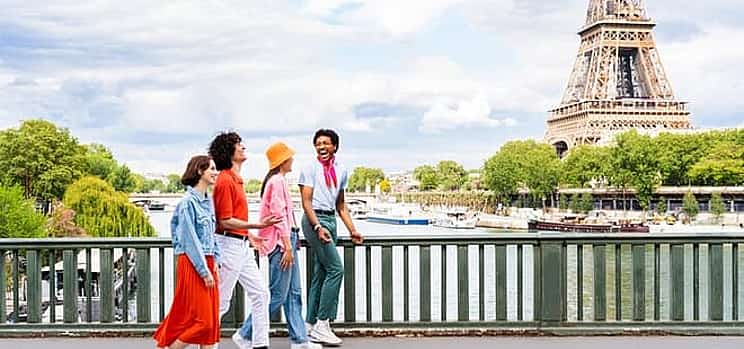 Photo 1 Paris Private Tour: Highlights, Top Quarters & Eiffel Tower