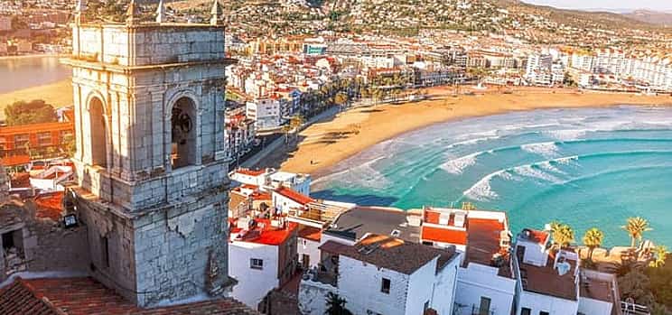 Photo 1 Barcelona to Valencia Private Transfer with 2h Sightseeing Stop