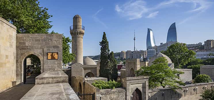 Foto 1 Visita a pie del casco antiguo de Bakú
