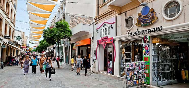 Foto 1 Privater Tagesausflug in die geteilte Hauptstadt Nikosia (Spaziergang in Nordzypern) und nach Larnaca ab Limassol
