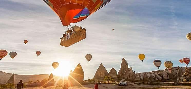 Foto 1 Kappadokien Heißluftballonfahrt über Feenschlote