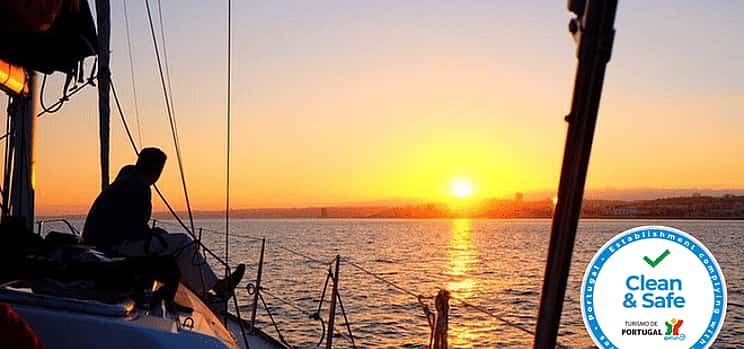 Φωτογραφία 1 Sunset Sailing Tour On The Tagus River