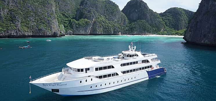 Foto 1 Phuket: Phi Phi Island Kreuzfahrt Tour mit dem Luxusboot (normaler Sitzplatz)