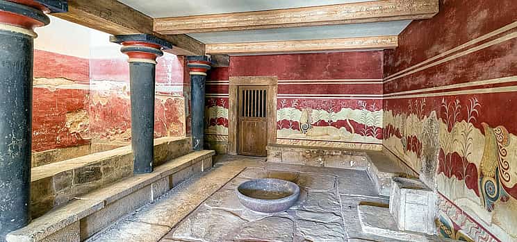 Photo 1 Wheelchair Accessible Tour: Knossos & Heraklion  from Chania