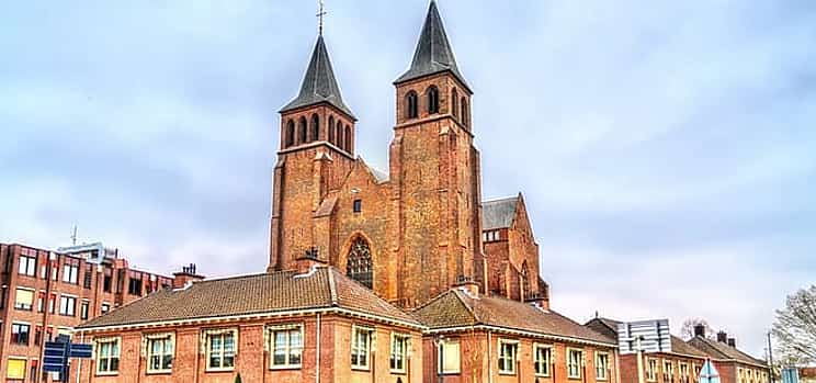 Photo 1 Direct private transfer from Amsterdam to Arnhem