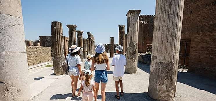 Photo 1 Rome: Private Walking Tour of Highlights & Secret Spots