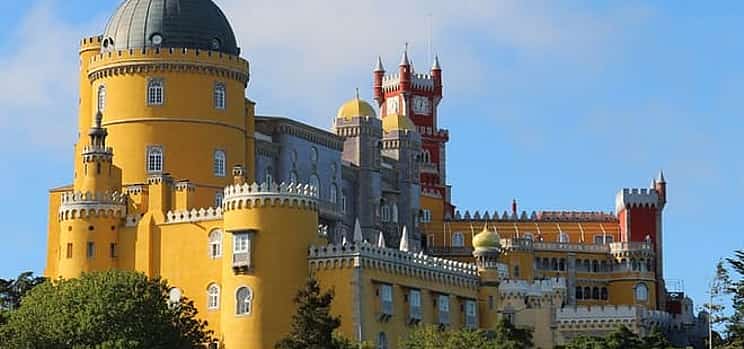 Photo 1 Private Fairy Tale Tour Lisbon - Sintra + English Speaking Driver