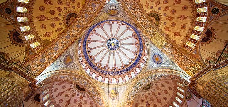 Photo 1 Half-day walking tour of the Old Town.
