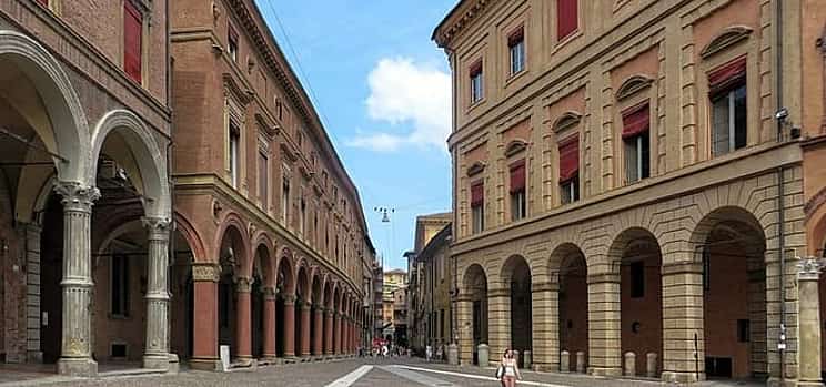 Photo 1 Private Transfer From Milan To Bologna With a 2 Hour Stop