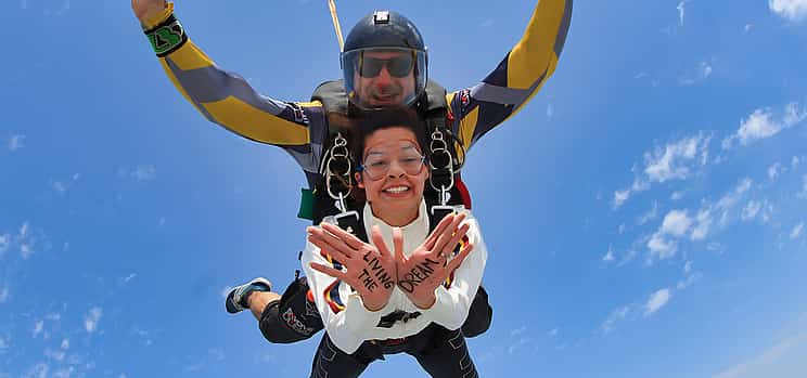 Photo 1 Abu Dhabi Skydive with Private Transfer from Dubai