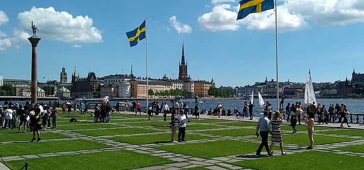 Photo 1 Boat Voyage to Drottningholm Palace