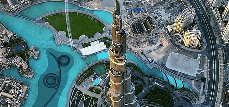 Фото 1 Private Dubai City Tour with Dubai Mall Shopping, Burj Khalifa 124/125th floor visit & Musical Fountain Show