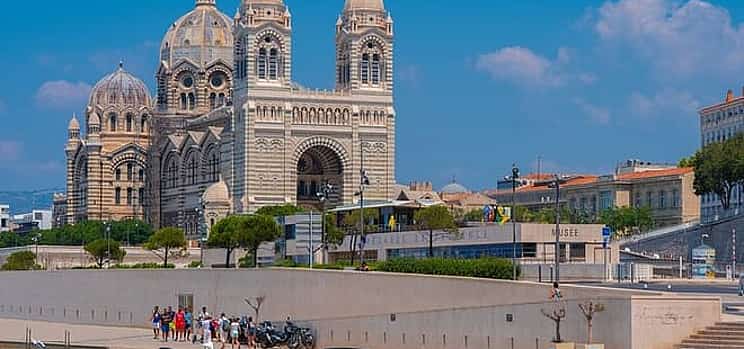 Photo 1 Private Transfer From Barcelona To Marseille With a 2 Hour Stop