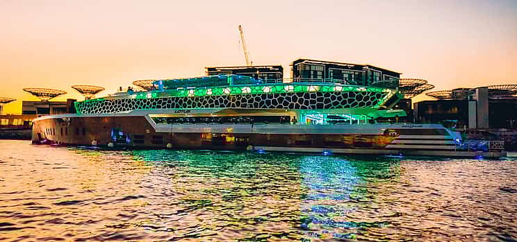 Photo 1 MegaYacht Dinner Cruise in Dubai (Standard, Unlimited Beverages)