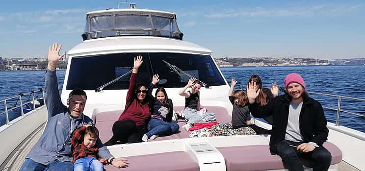 Foto 1 Nachmittags Bosporus-Yachtfahrt mit einem Zwischenstopp auf der asiatischen Seite