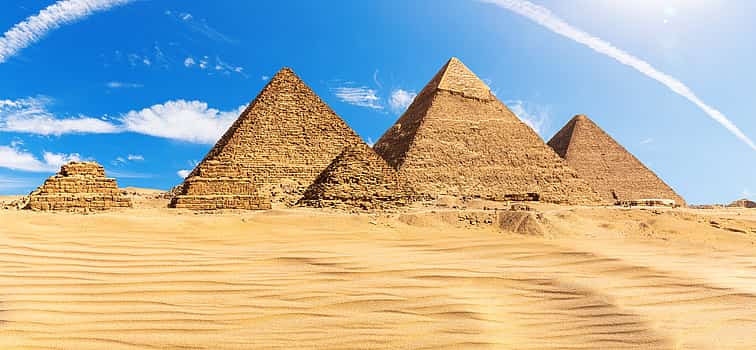 Photo 1 Giza Pyramids, Egyptian Museum, Khan el-Khalili bazaar Full-day Tour from Hurghada
