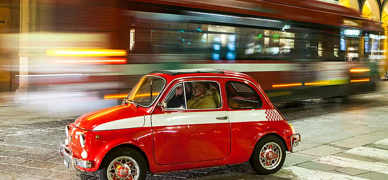 Foto 1 Nächtliche Stadtrundfahrt durch Rom in einem alten Fiat 500