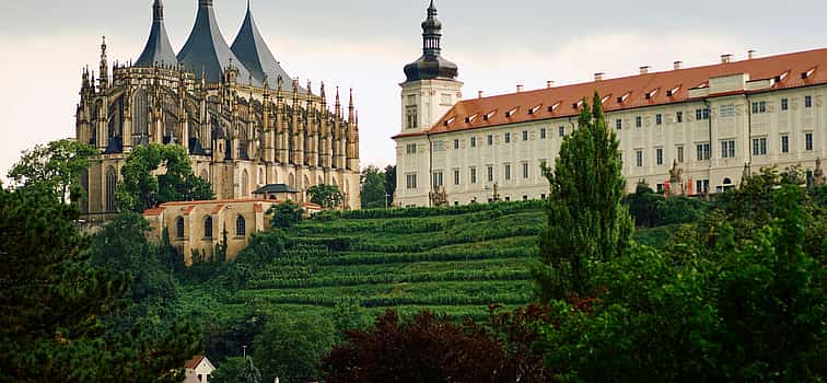 Photo 1 Silver Town Kutná Hora & Church of Bones