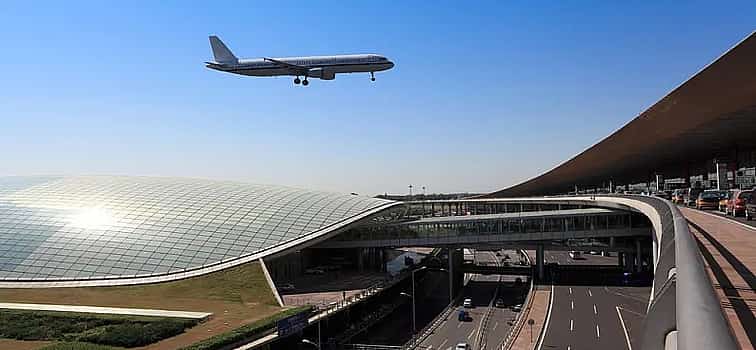 Foto 1 Private Transfer from Beijing Capital International Airport(PEK) to Beijing Urban Area by  Economy Sedan