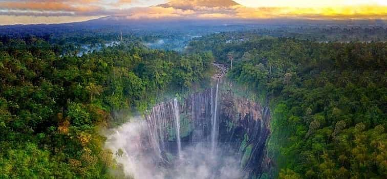 Foto 1 2-Tages-Tour: Beeindruckender Bromo-Sonnenaufgang + Tumpaksewu-Wasserfall