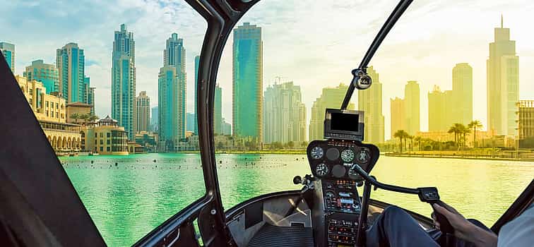 Foto 1 Excursión privada en helicóptero desde el helipuerto de Atlantis the Palm en Dubai