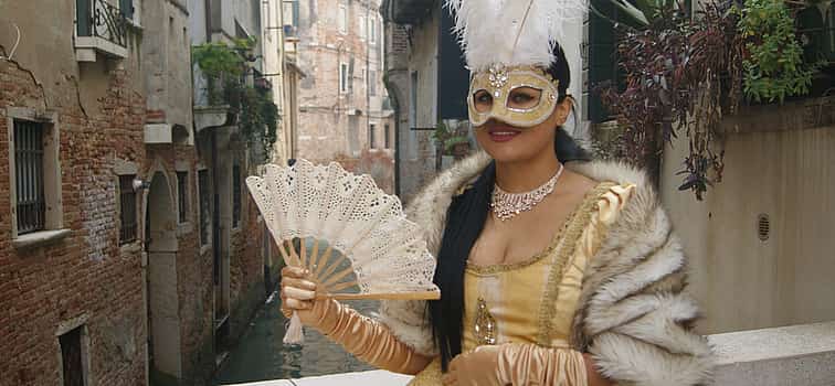Foto 1 Fotoshooting von 100 Fotos in einem Kostüm in Venedig Walking Tour