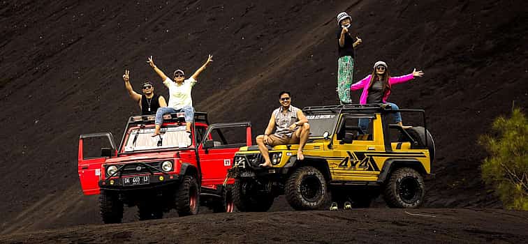 Photo 1 Jeep Sunrise and Hot Springs Private Driving Tour