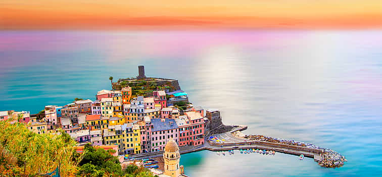 Foto 1 Excursión a pie por Cinque Terre con cata de vinos locales